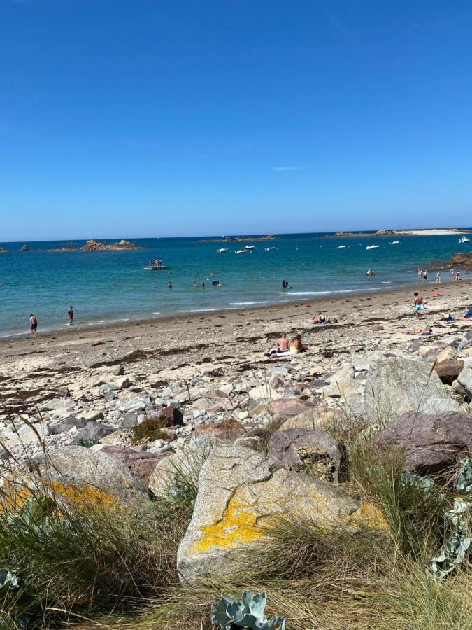 Gite Independant En Duplex Proche Mer Cote De Granit Rose Pleubian エクステリア 写真