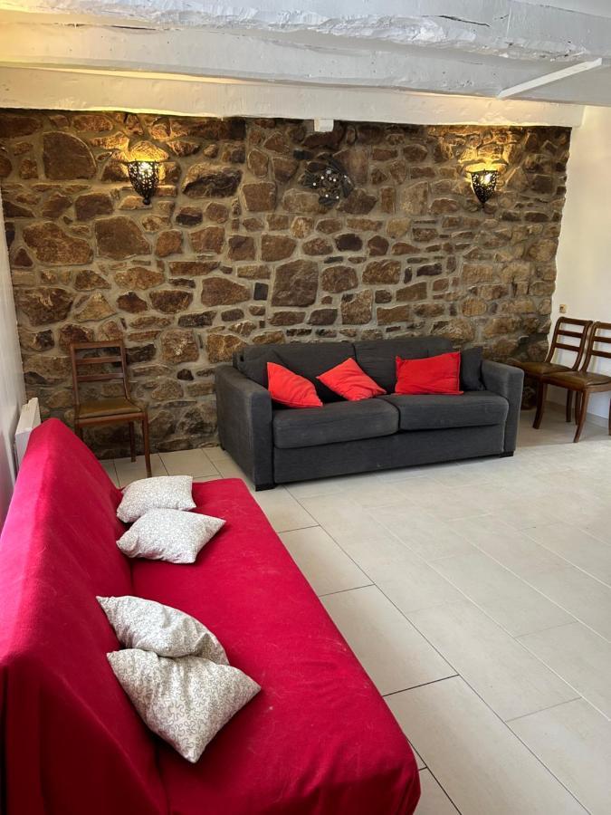 Gite Independant En Duplex Proche Mer Cote De Granit Rose Pleubian エクステリア 写真